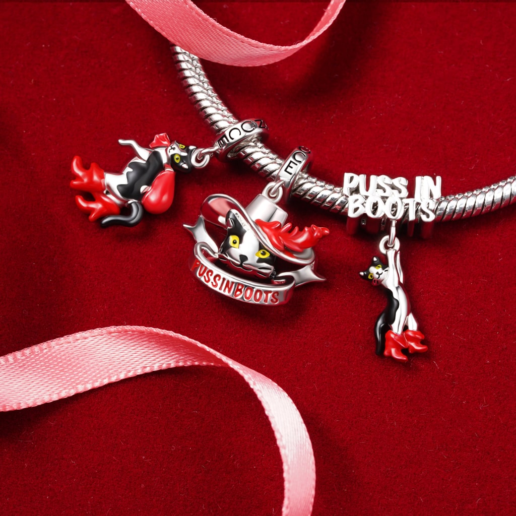 Gnoce Puss In Boots Red Feather Pendant Dangle Charm_3