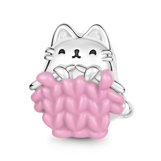 Gnoce Cat Knitting a Sweater Charm_1